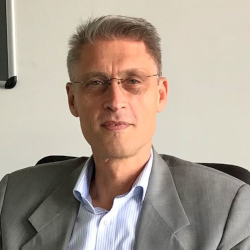 Porträt von Dr. rer. nat Dipl.-Phys. Wolfgang Faber